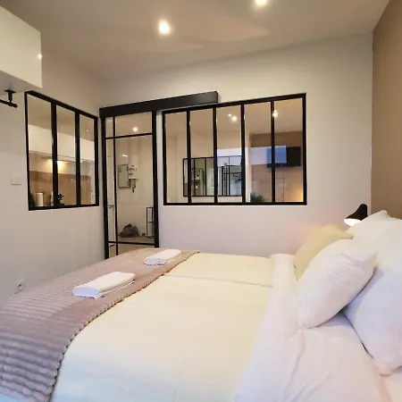 La Verriere - Cocon Lumineux & Confort - Balcon Et Parking Gratuit Sur Place Lejlighed *